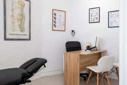 Salle de consultation du centre chiropratique Bordeaux